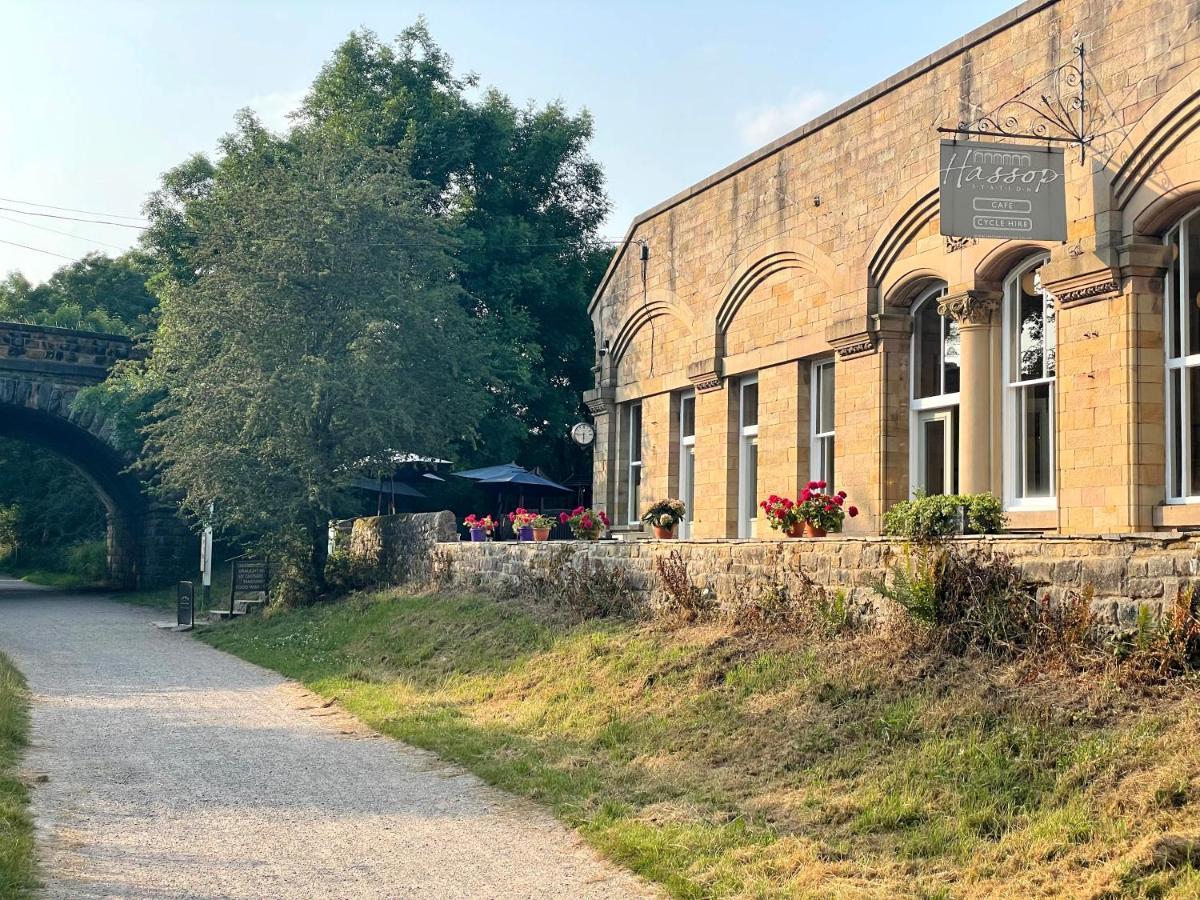 Beautiful Old Bank In Bakewell Villa Buitenkant foto